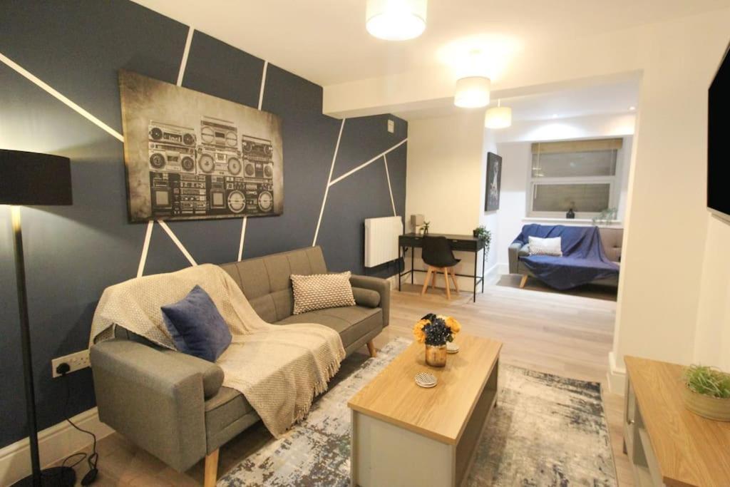 Spacious 1 Bed Apartment 1 Minute Walk From Square Nottingham Eksteriør billede