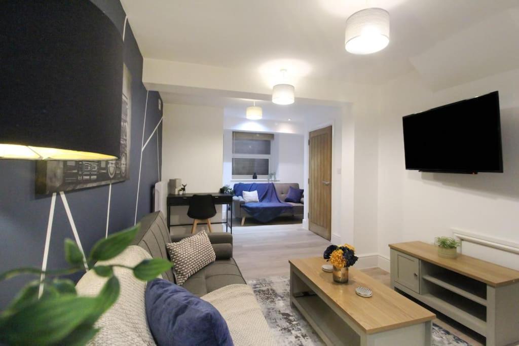 Spacious 1 Bed Apartment 1 Minute Walk From Square Nottingham Eksteriør billede