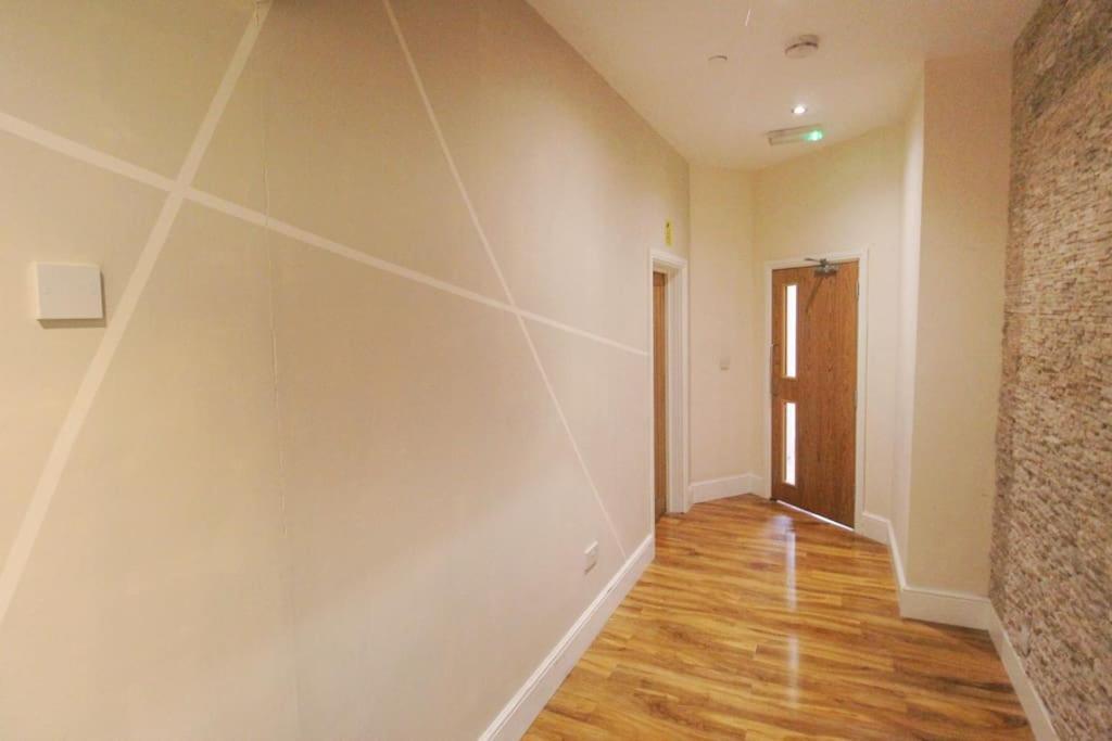 Spacious 1 Bed Apartment 1 Minute Walk From Square Nottingham Eksteriør billede